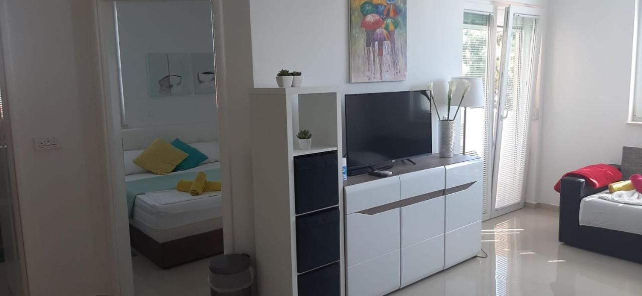 Apartment Adrijana Novalja Exteriör bild