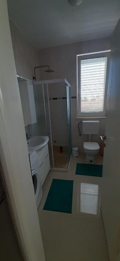 Apartment Adrijana Novalja Exteriör bild