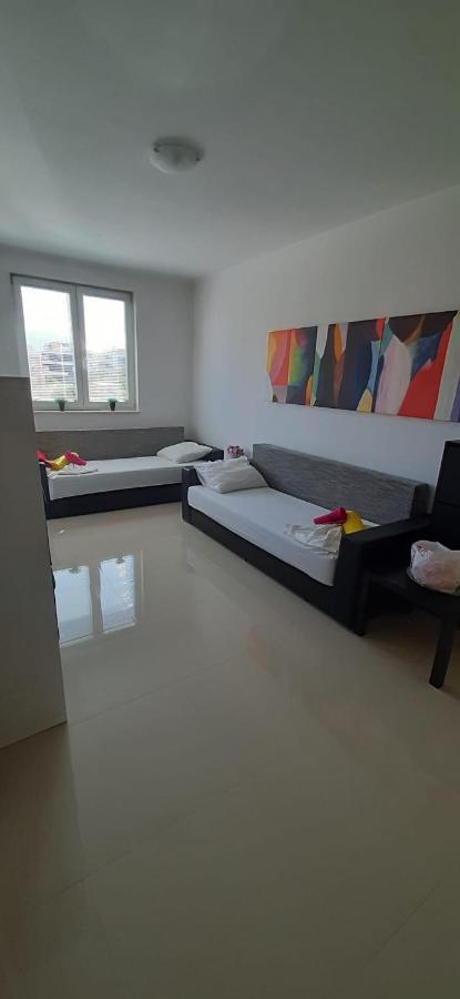 Apartment Adrijana Novalja Exteriör bild